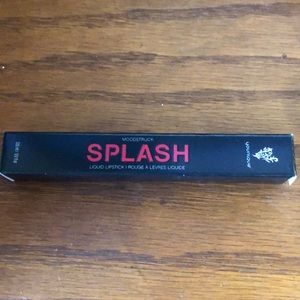 *NEW* Younique Splash Liquid Lipstick in Sizzling